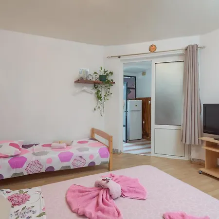 Ivona Guest house