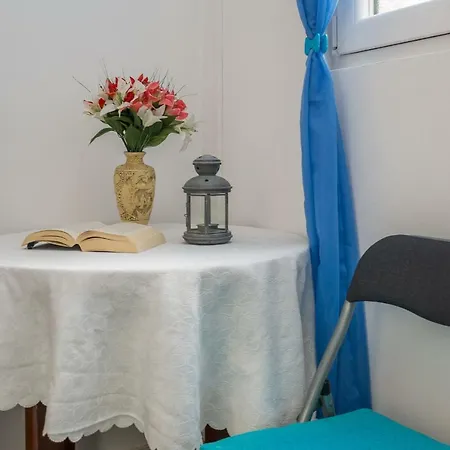 Guest house Ivona 3*